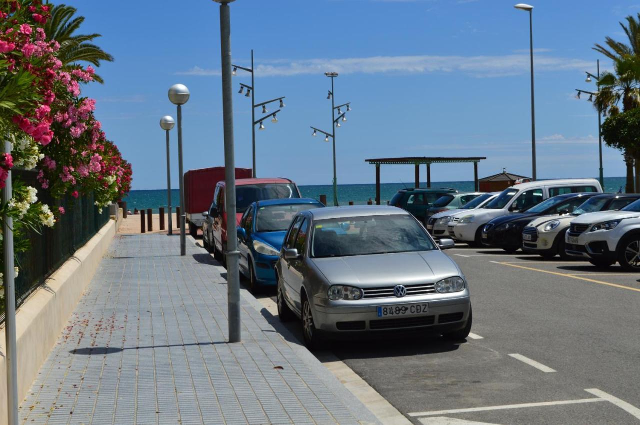 Relax Apartment La Pineda Exterior photo