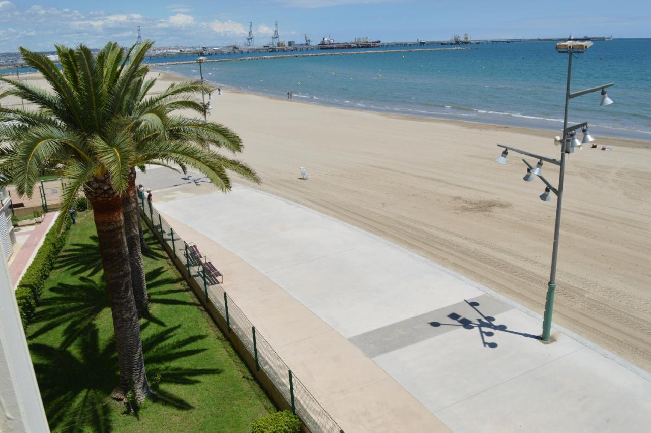 Relax Apartment La Pineda Exterior photo